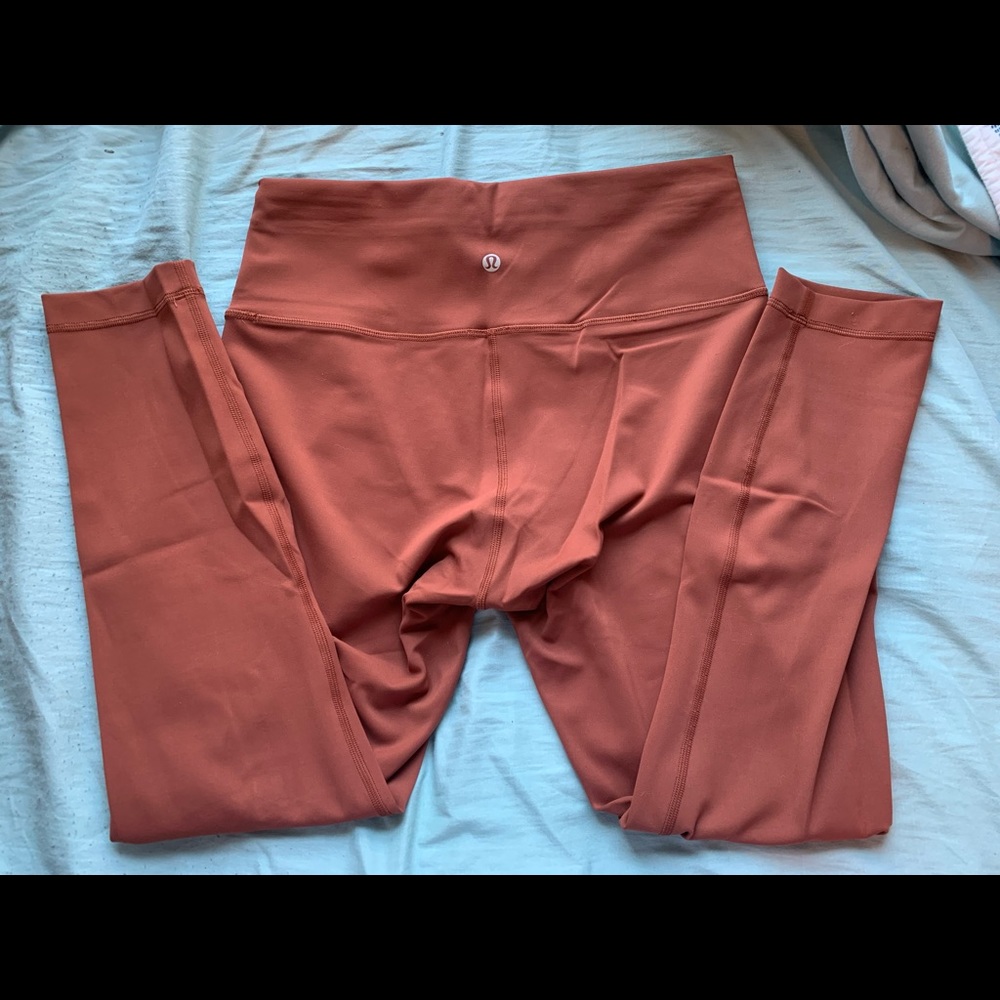 Lululemon Wunder Train High Rise Tight 25” Size 10